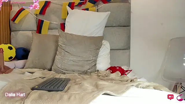 DaliaHart live
