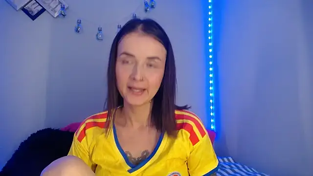 Emma_sweet_hot live