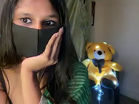 loving_mouni live