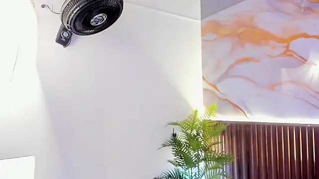 HoneyMilf_ live