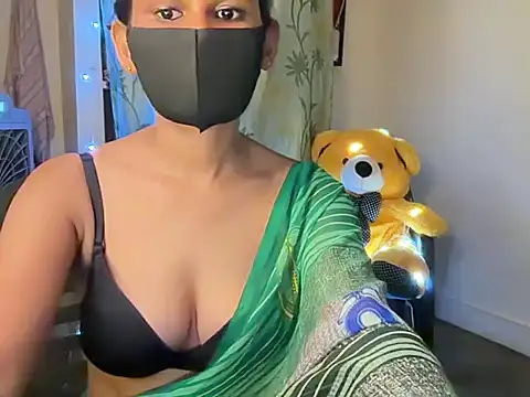 loving_mouni live