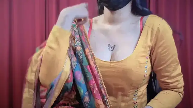 Anu_bhatiya42 live