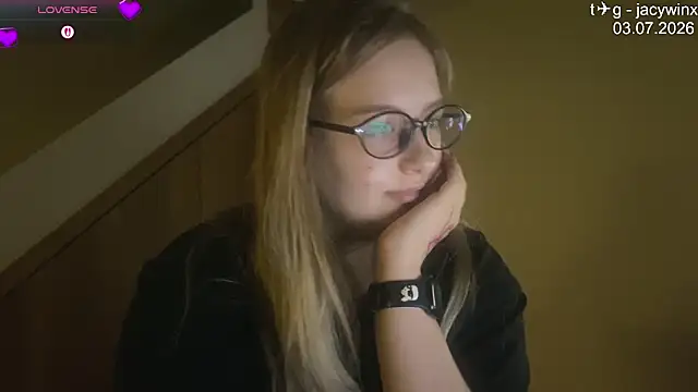 JacyWinslat live