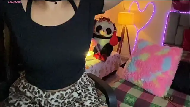 GirlwithCurves live