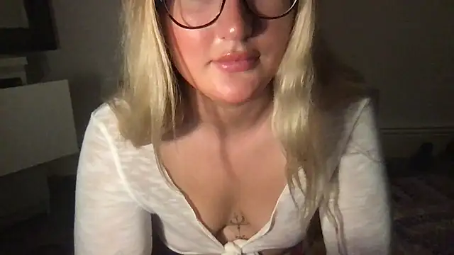Dahlia-Rose-xx live