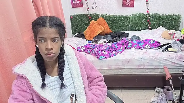 thianahorny live