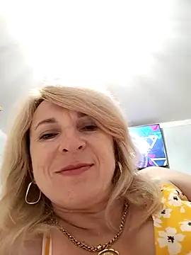 AhlyssaLove1155 live