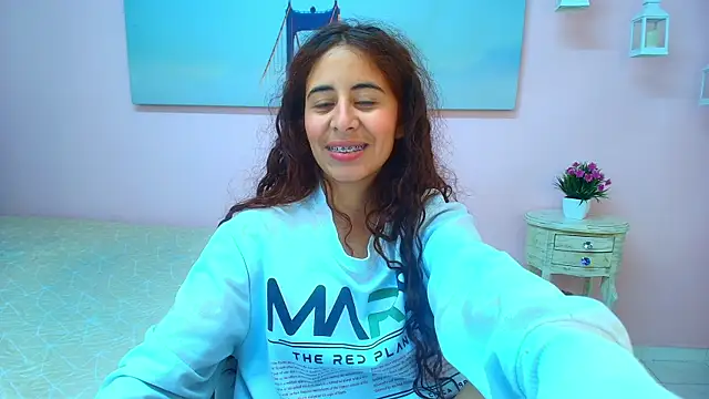 scarlett_clyde live