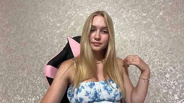 blondegirl2026 live