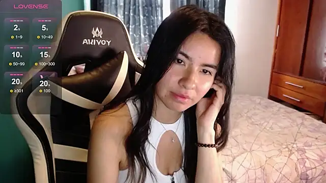 alice_middlee live