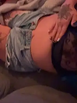 Bigboobiegirl90 live