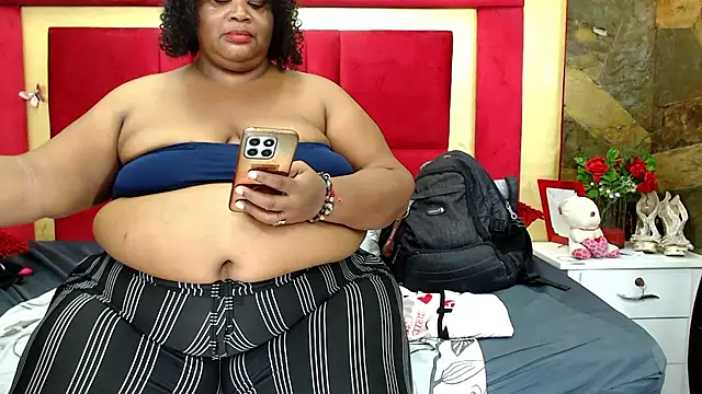 Exoticbigmandy live