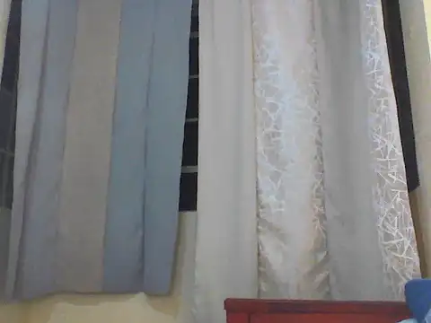 freakyqueenB live