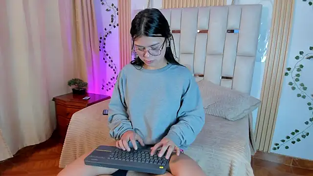 Jade_Nmm live
