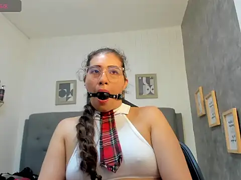 mikaela_s3x live