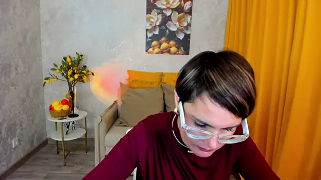 MayaNoire live