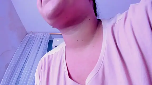 EmilySanchezz live