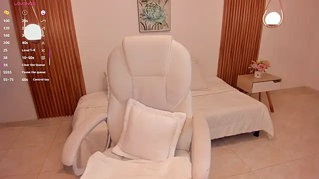 Rebeka_Ferrati live