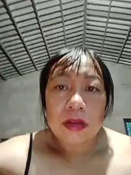 Moon_squirtt live