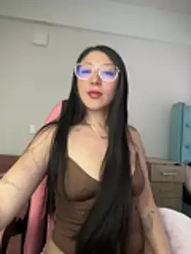 Iam_marianne live