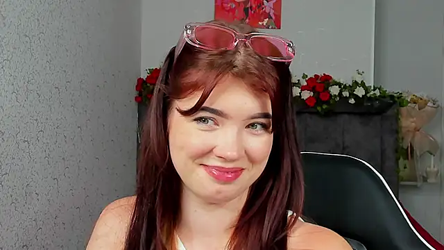 MelissaMay__ live