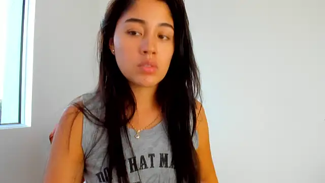 AriaMontgomery live