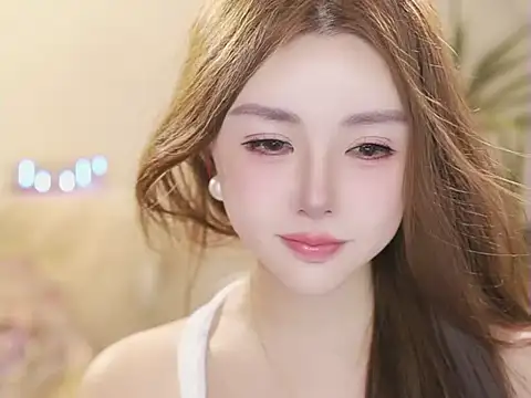 Qiaoqiao__ live