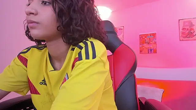 Emily_bruss live