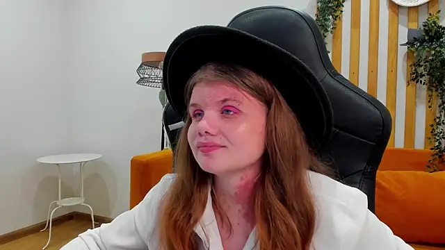 ChloeHalses live
