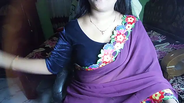 BengaliQueenStar live