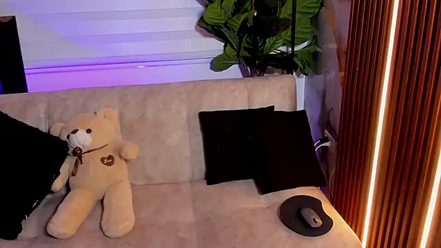 Hannah_Jensen live