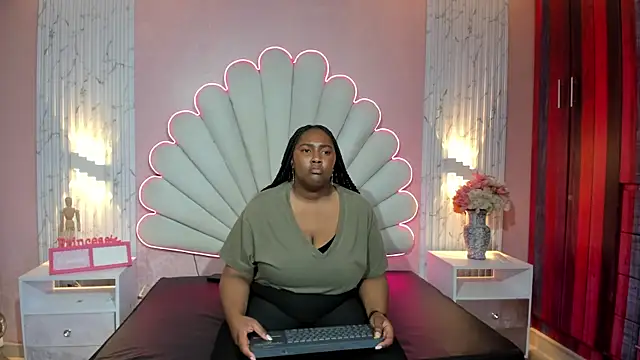 Skylernaomi live