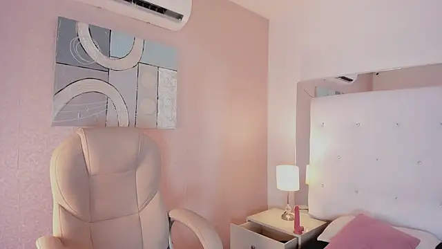 Ashly_bloom_ live