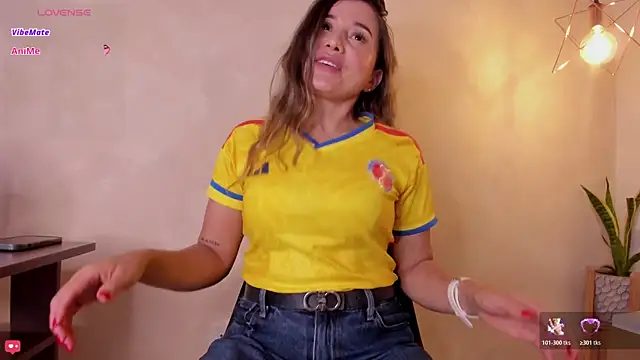 Angela_smile live