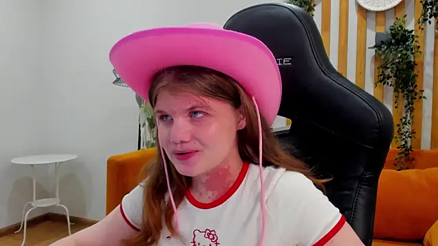 ChloeHalses live