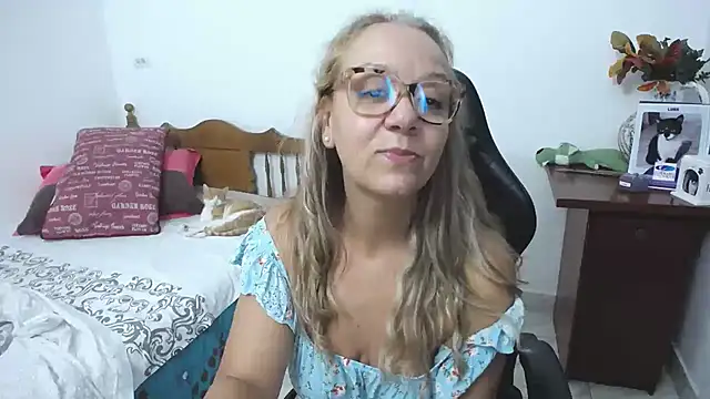 yeslluisa live