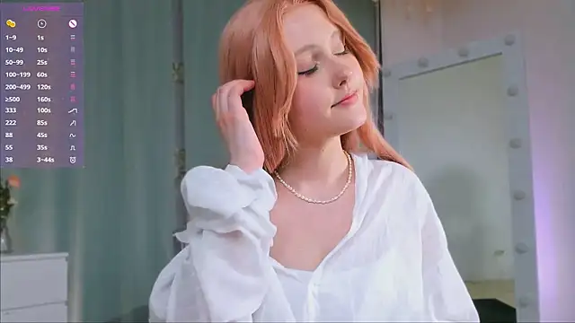 DelilahTaylor live