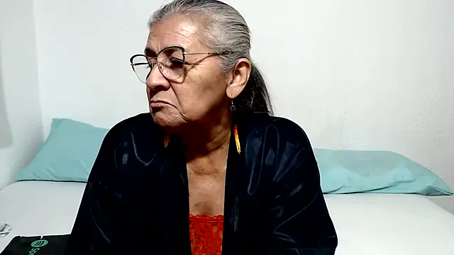 candy_mature_ live