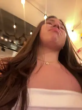 Im_emiliee live