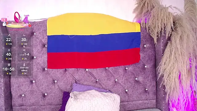 Violet_Collins1 live
