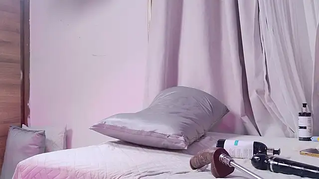 crystal_gilton live
