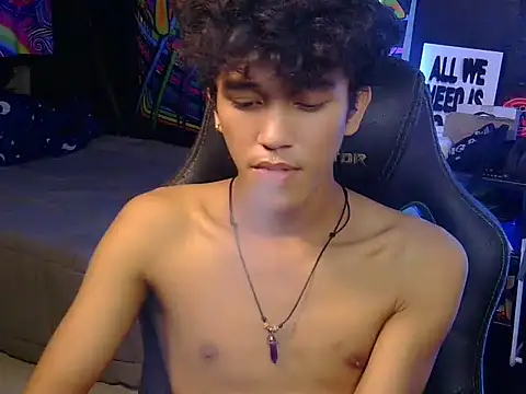 hugekenbigcock live