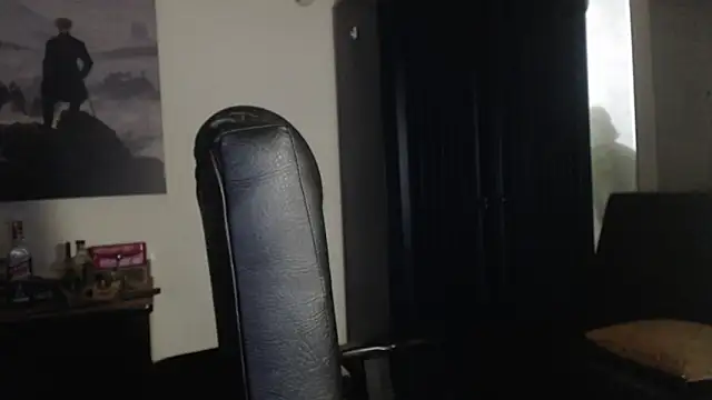 Uncle_Hottie live