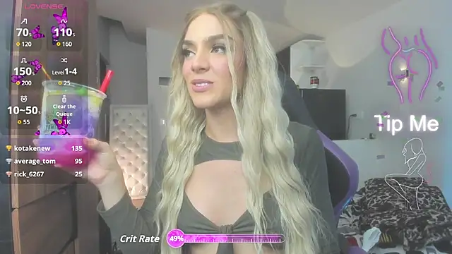 mariiahneedles live