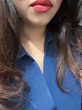Yours_riya11 live