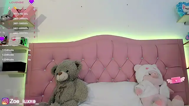 Zoe_Luxxe_ live