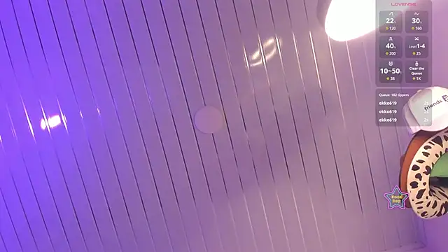 Astrid_leon live