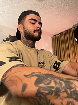 Benjii_Carter1 live