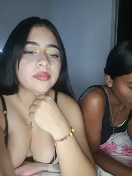 Chloe_Sky_love live