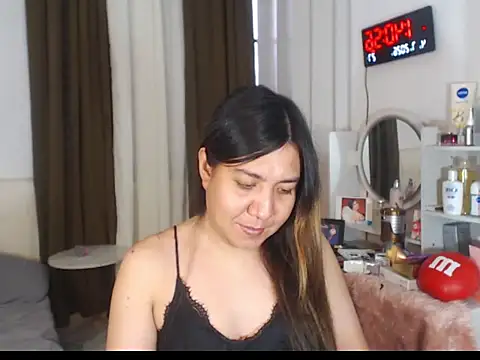 stellahugeX live